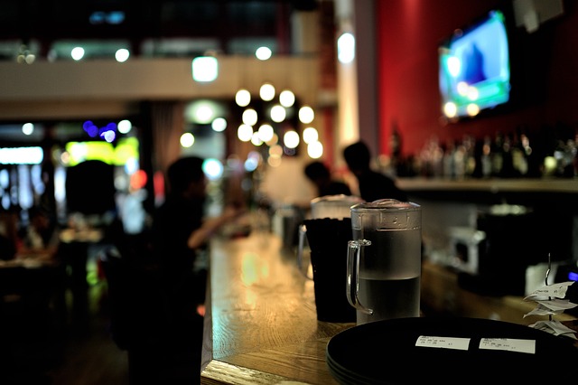 pool-table-bar-640x480-71526274.jpeg