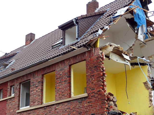residential-pipe-insulation-640x480-92075892.jpeg