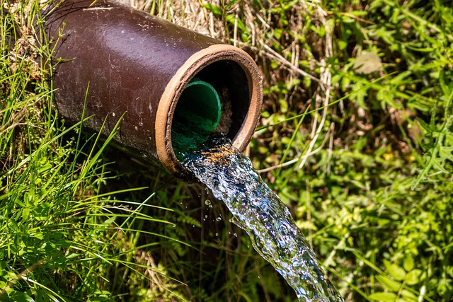 water-pipe-leak-640x480-40124947.jpeg